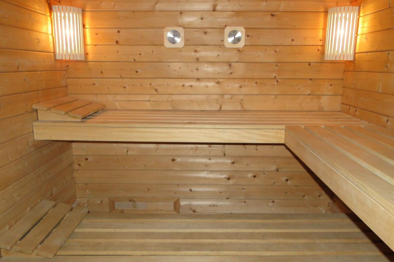 Gite 829 Montagnes Du Jura Avec Spa Et Sauna Classe 3 Etoiles Foncine-le-Haut ภายนอก รูปภาพ